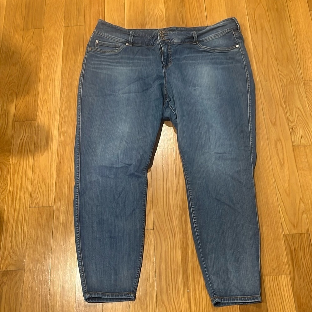 Torrid women’s plus size jeans size 24R .